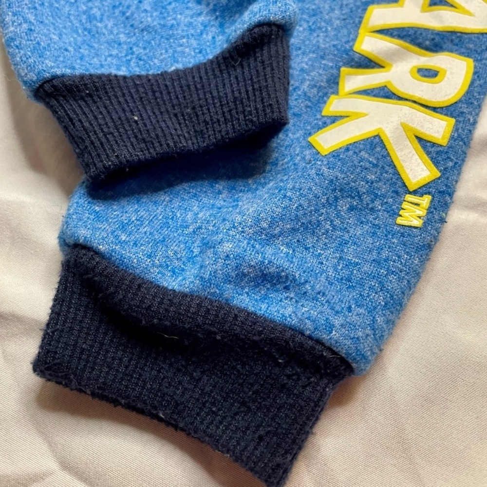 Nickelodeon Baby Shark 2T Blue Sweat shirt and Sweatpants set Preloved - Picture 10 of 12